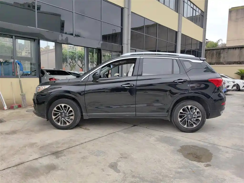 TRUMPCHI GS4 2015