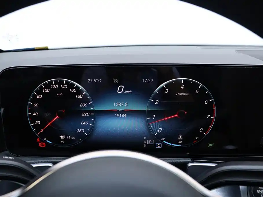 MERCEDES BENZ GLB 2022