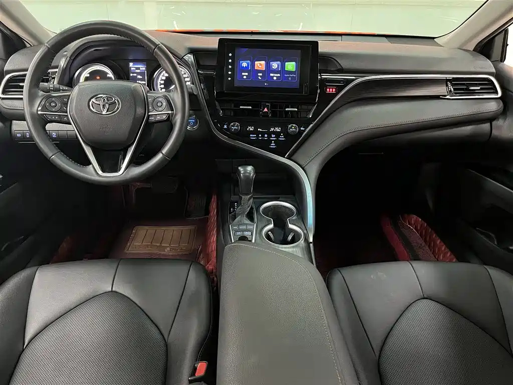 TOYOTA CAMRY 2021