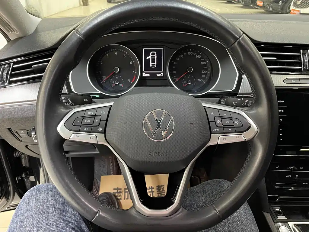 VOLKSWAGEN MAGOTAN 2021