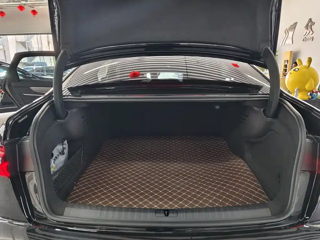 AUDI A6L 2023