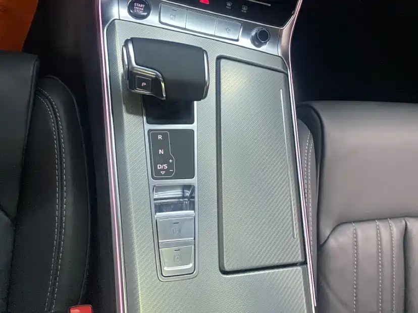 AUDI A6L 2023