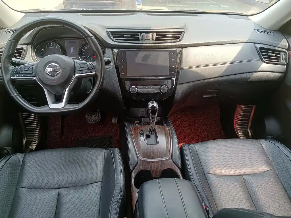 NISSAN X-TRAIL 2019