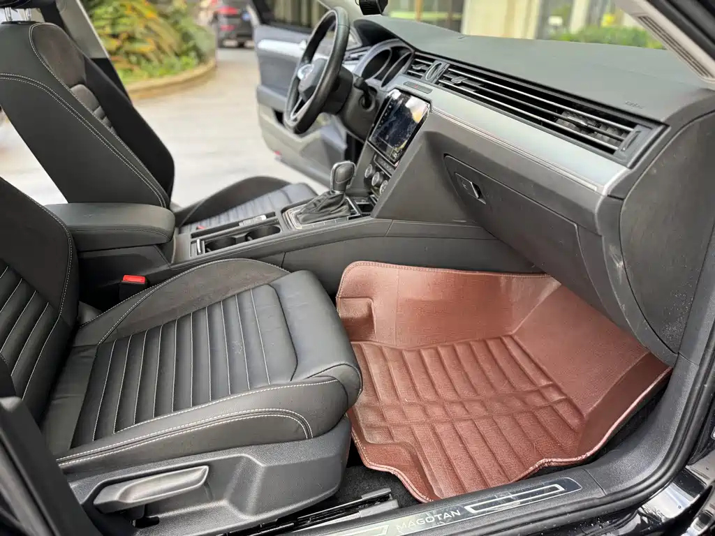 VOLKSWAGEN MAGOTAN 2022
