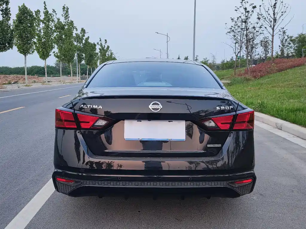 NISSAN TEANA 2021