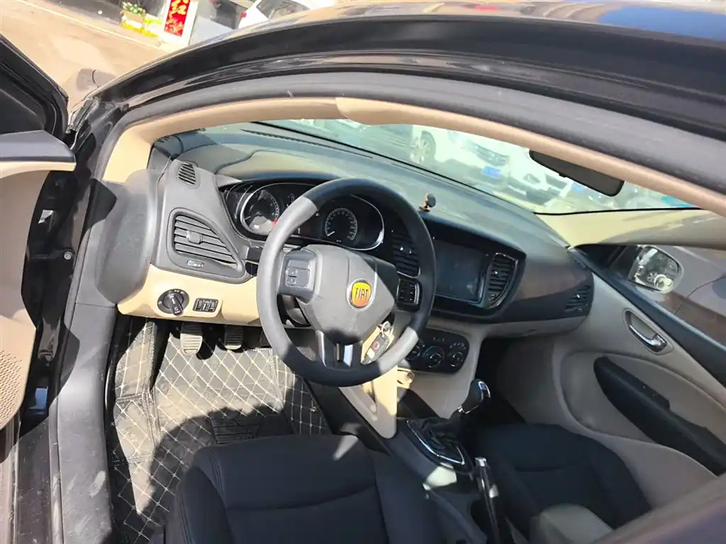 FIAT VIAGGIO 2012