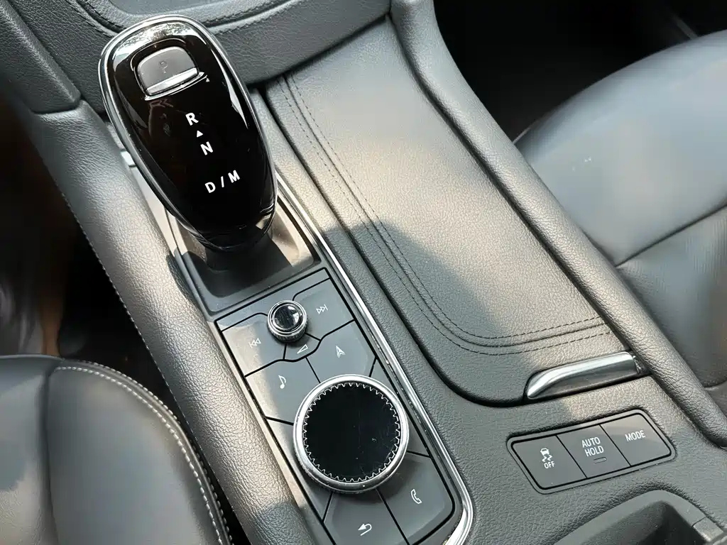 CADILLAC XT5 2020