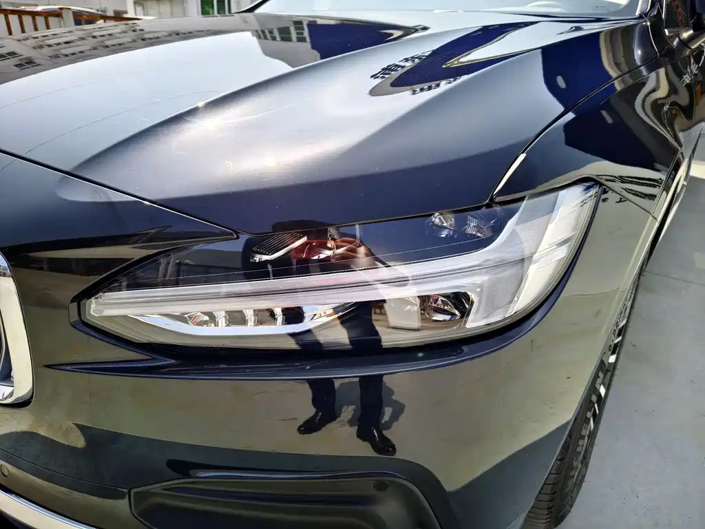 VOLVO S90 2022