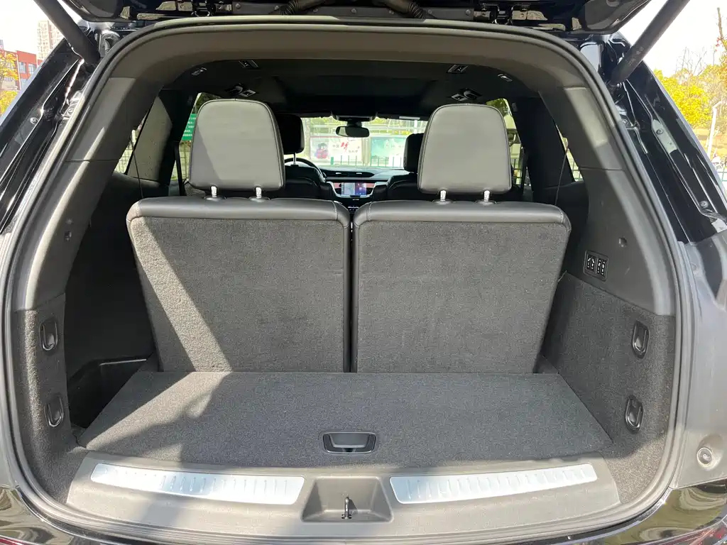 CADILLAC XT6 2021
