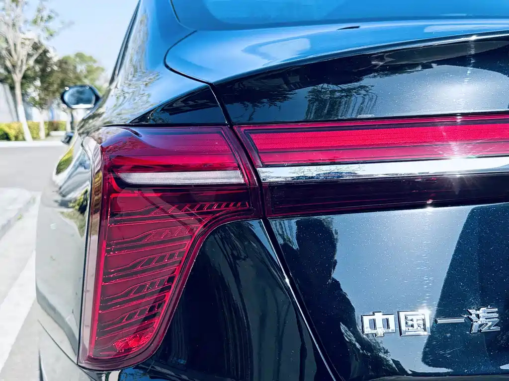 HONGQI H5 2024