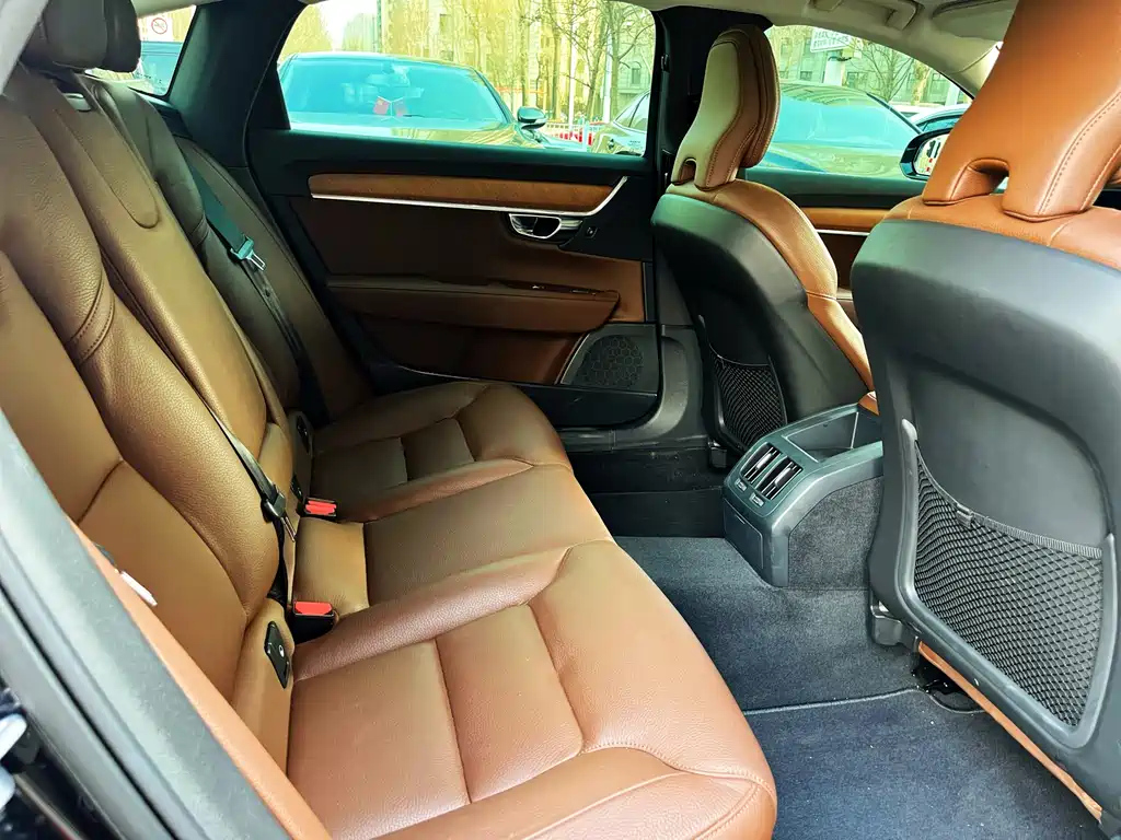 VOLVO S90 2020