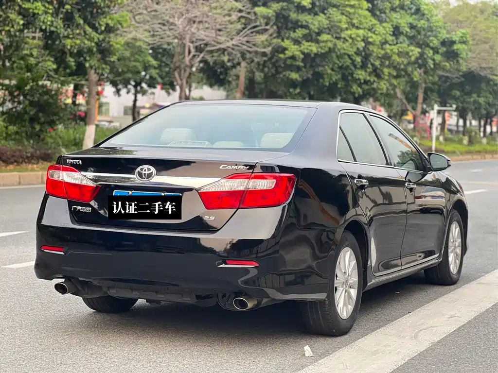 TOYOTA CAMRY 2012