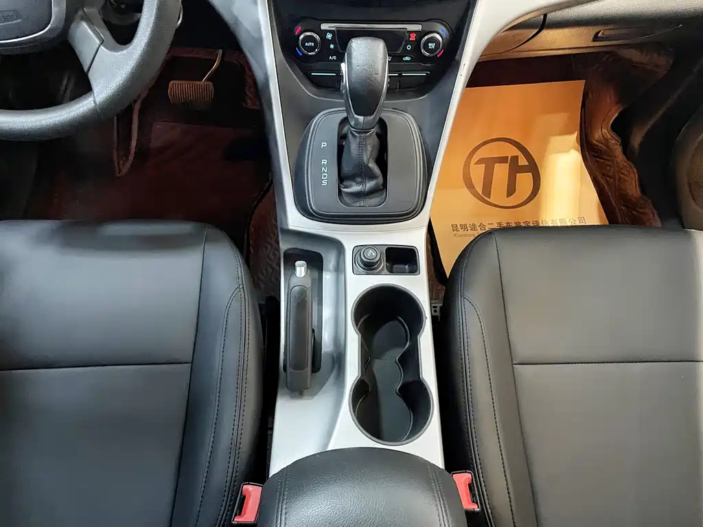 FORD ESCAPE 2016