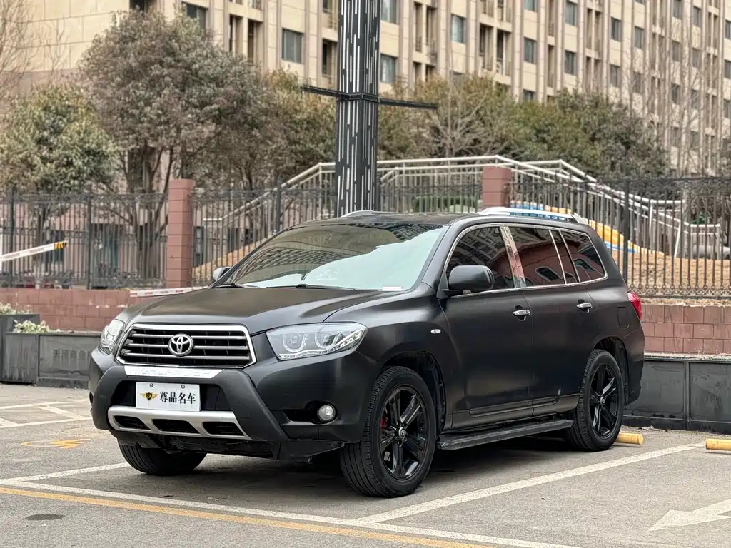 TOYOTA HIGHLANDER 2011