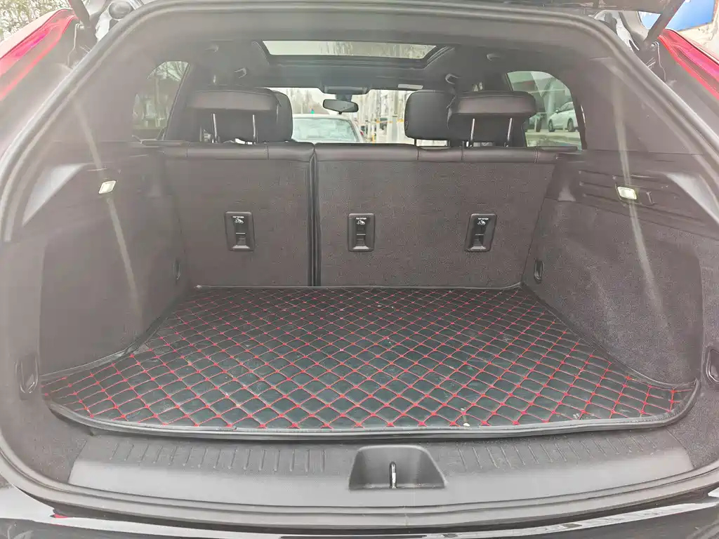 CADILLAC XT4 2021