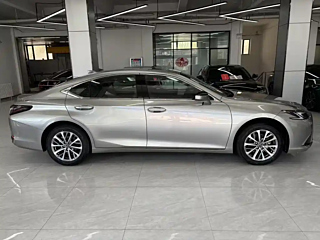 Заказать LEXUS ES