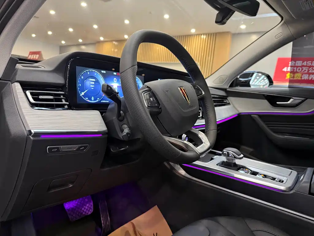 HONGQI HS5 2025