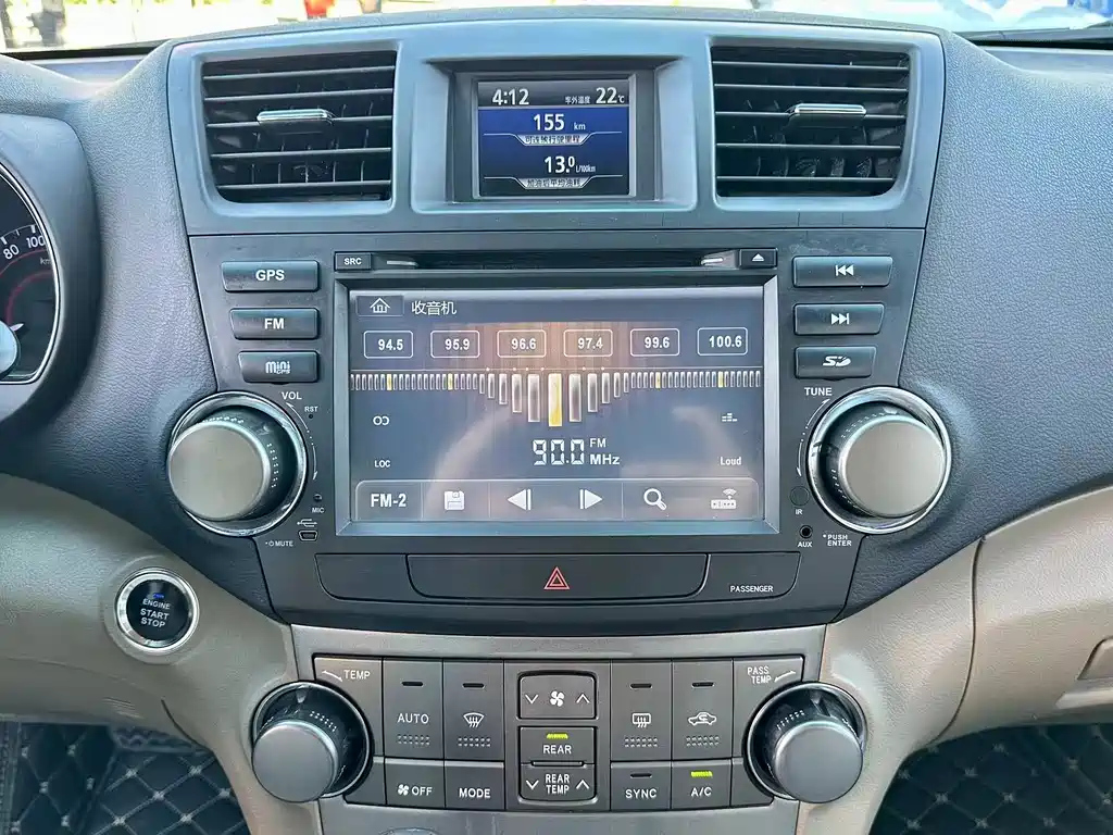 TOYOTA HIGHLANDER 2014