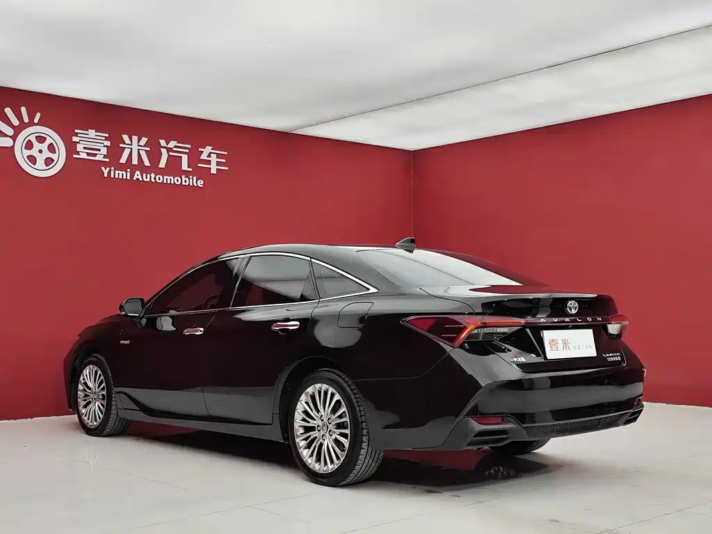 TOYOTA AVALON 2019