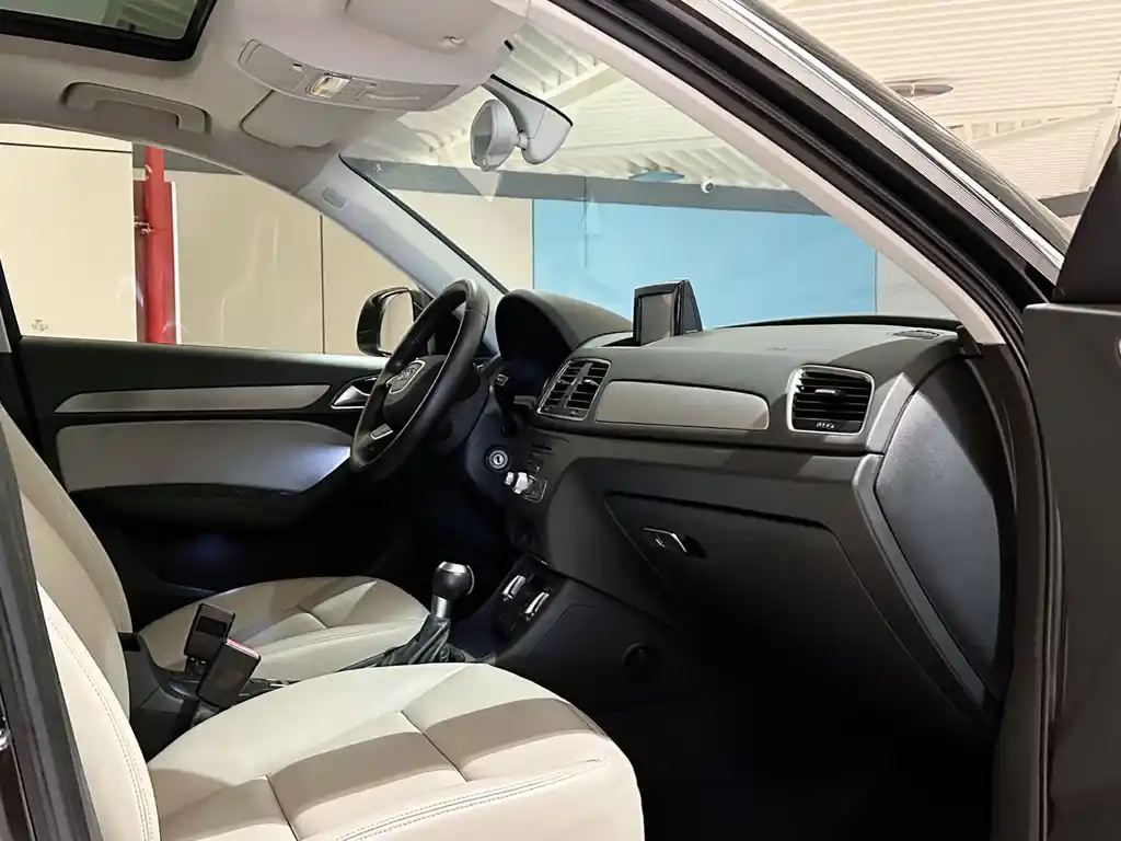 AUDI Q3 2013
