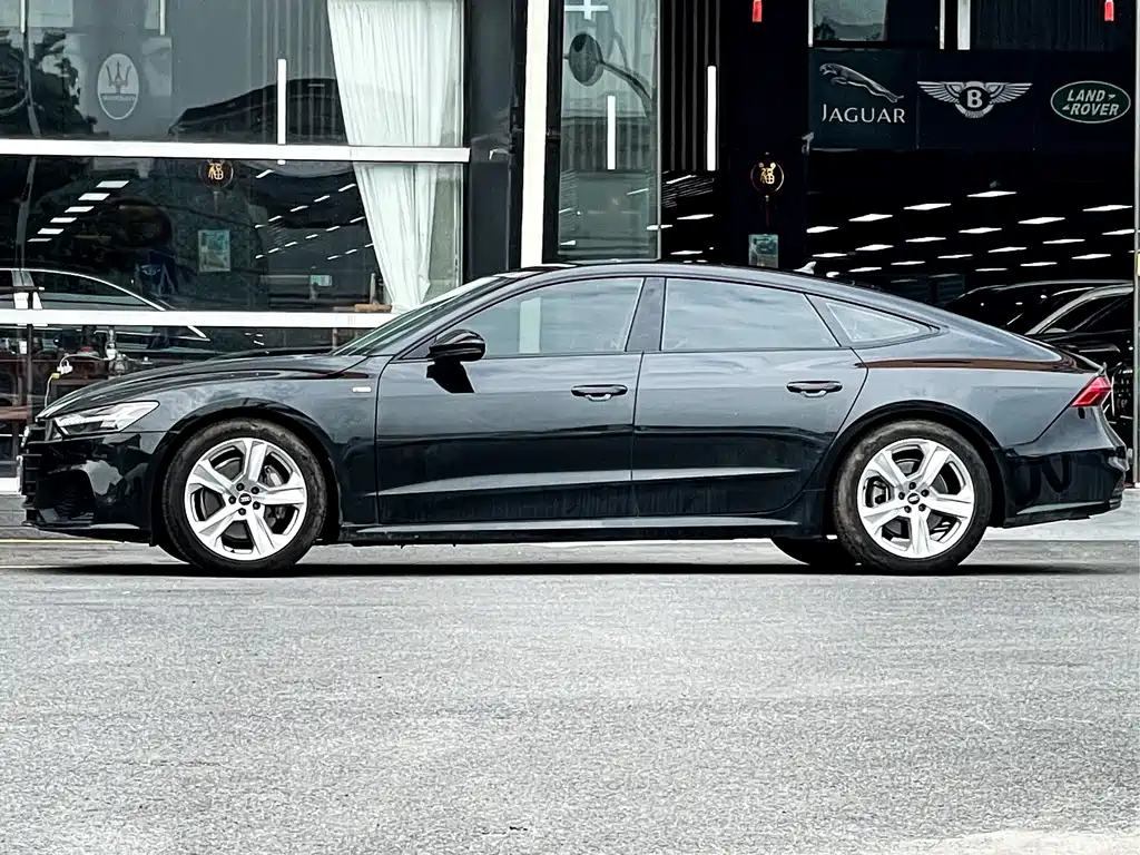 AUDI A7 2021