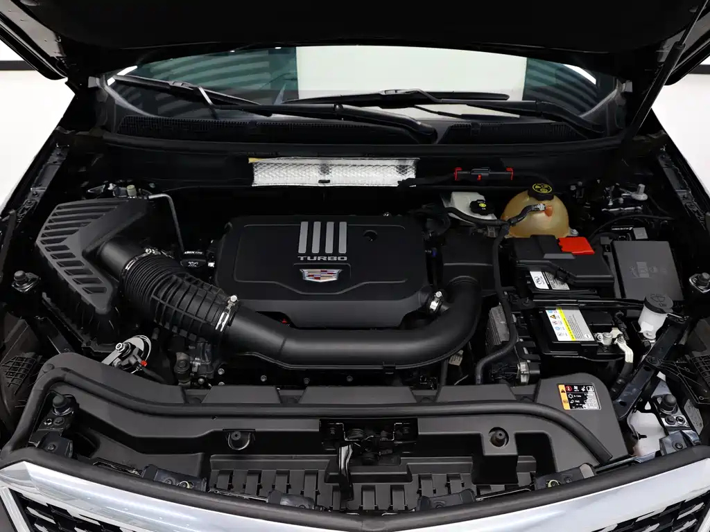 CADILLAC XT5 2021