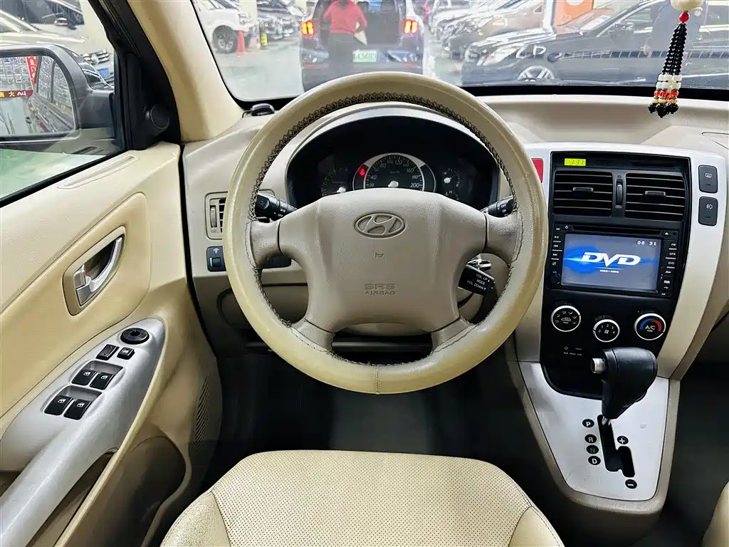 HYUNDAI TUCSON 2013