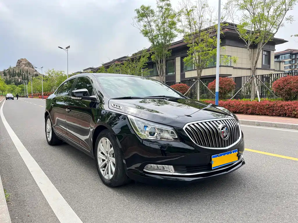 BUICK LACROSSE 2015