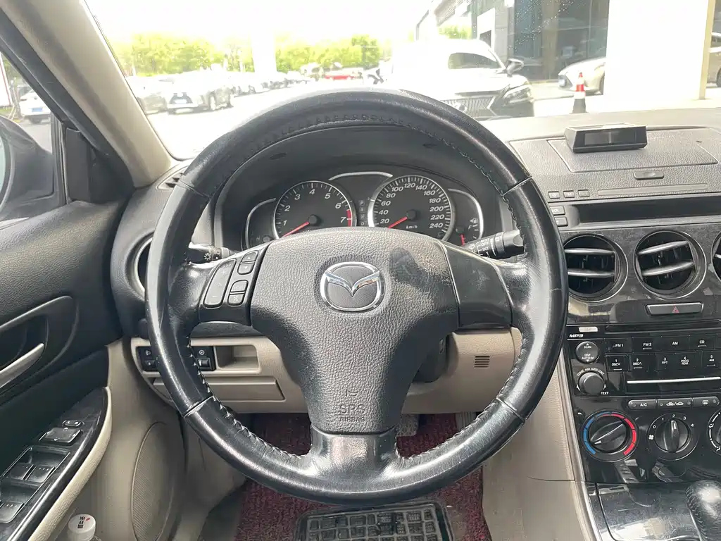 MAZDA 6 2011