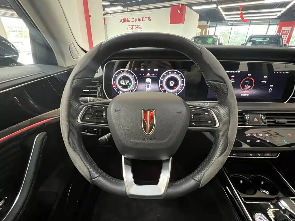 HONGQI HS5 2022