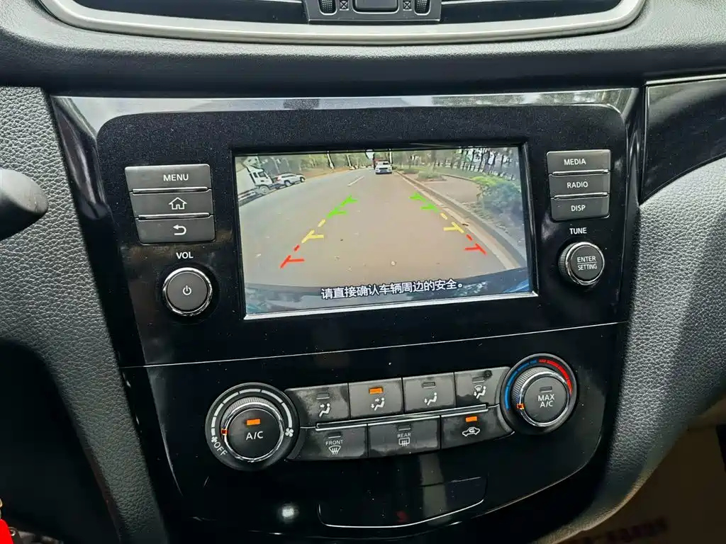 NISSAN QASHQAI 2018
