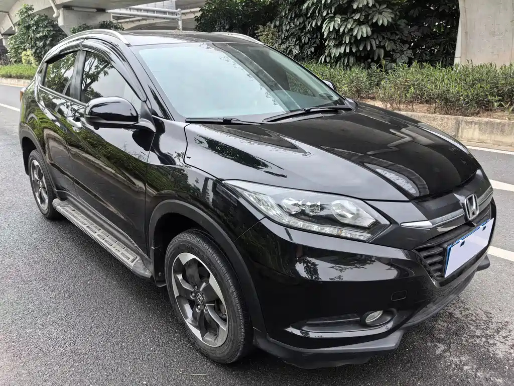 HONDA VEZEL 2015