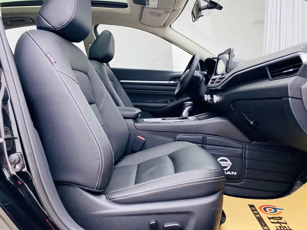 NISSAN TEANA 2019