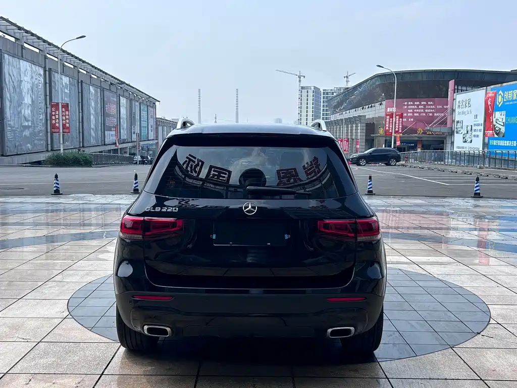 MERCEDES BENZ GLB 2022
