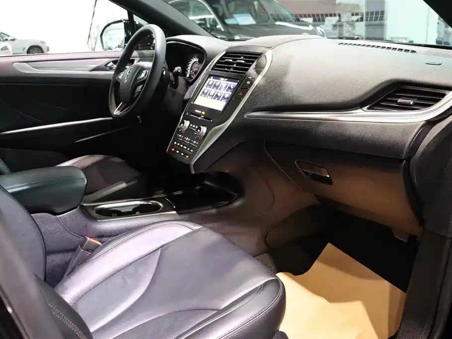 LINCOLN MKC 2020