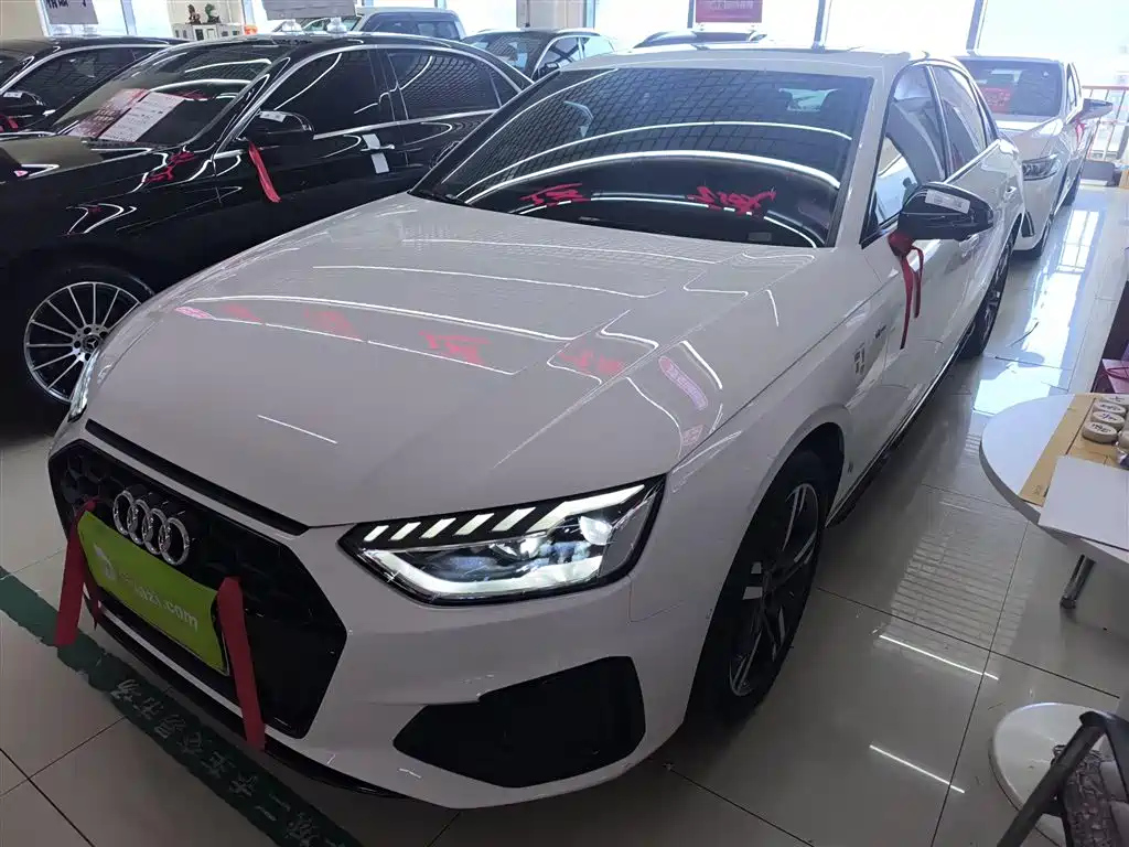 AUDI A4L 2022