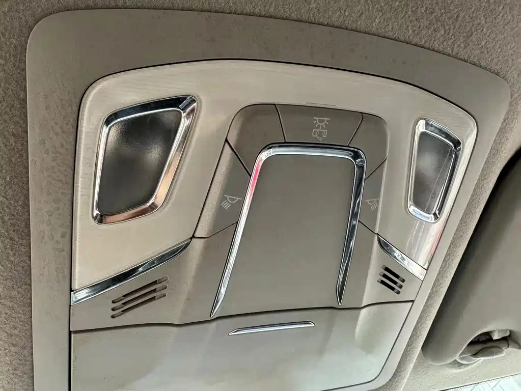 NISSAN SYLPHY 2019