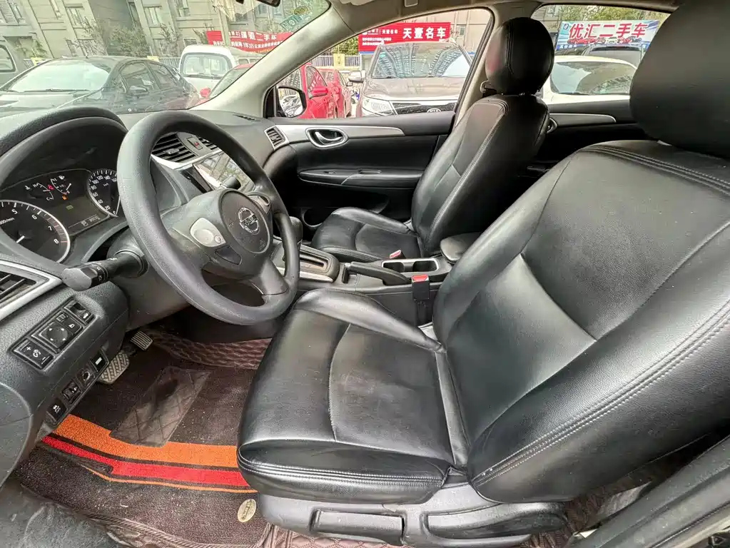 NISSAN SYLPHY 2019