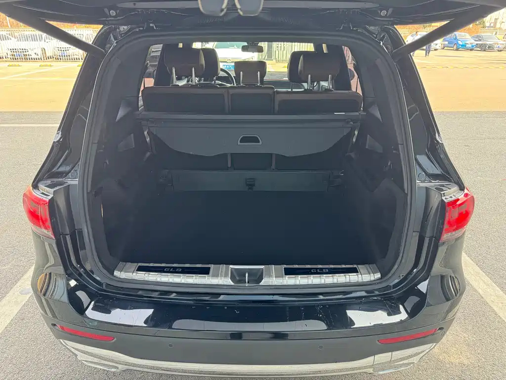 MERCEDES BENZ GLB 2021