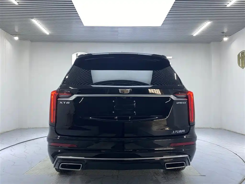 CADILLAC XT6 2021