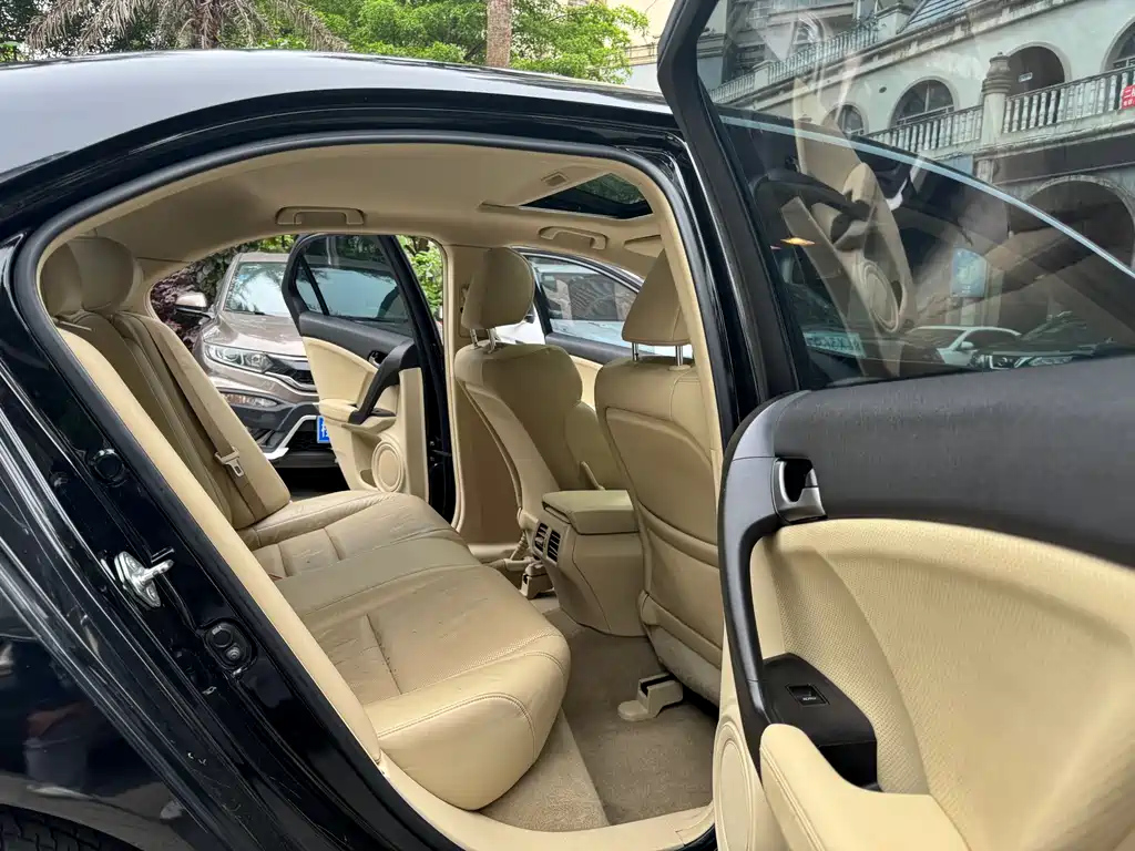 HONDA SI PLATINUM 2012