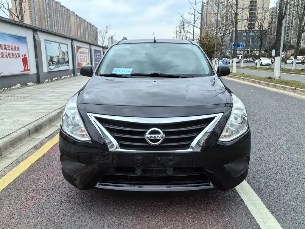 NISSAN SUNNY 2017