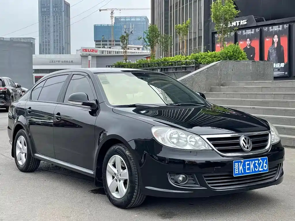 VOLKSWAGEN LAVIDA 2013