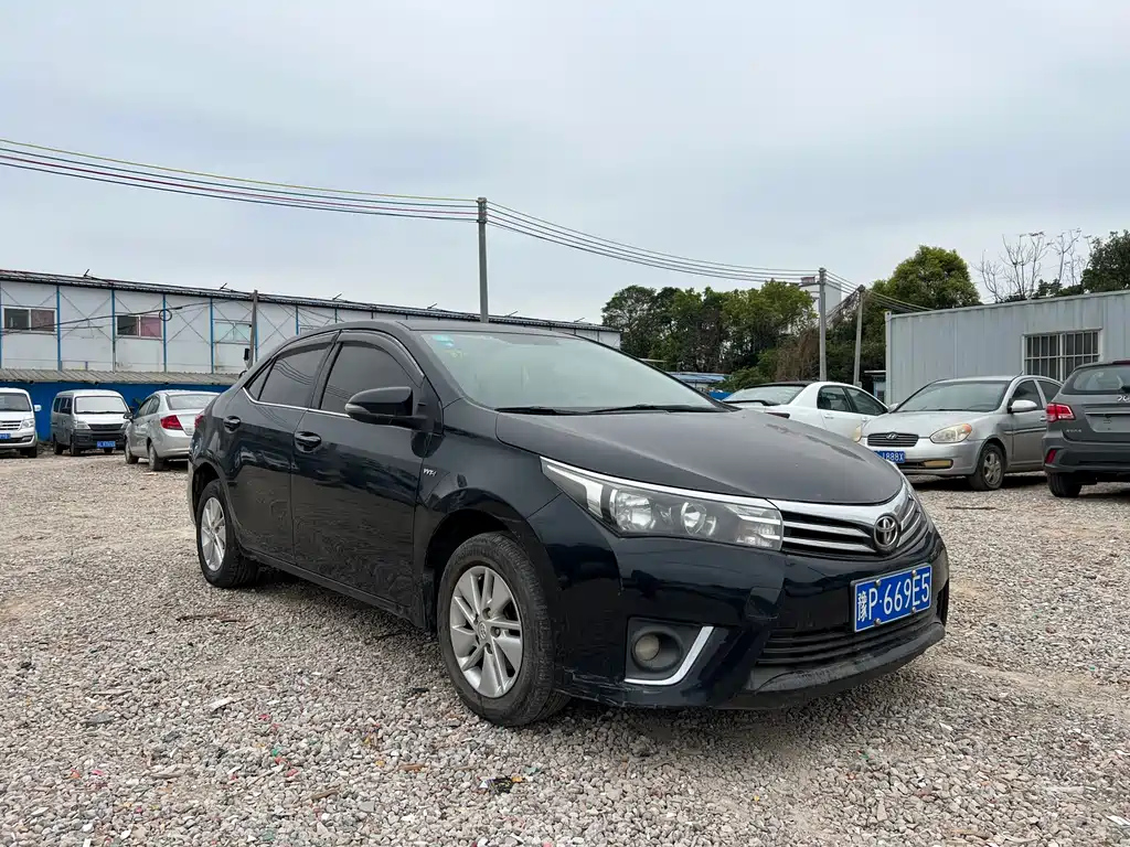 TOYOTA COROLLA 2015