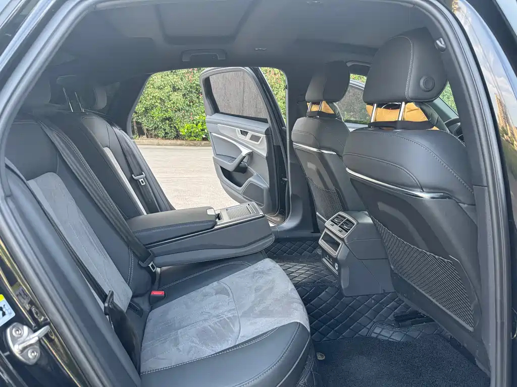AUDI A6L 2023