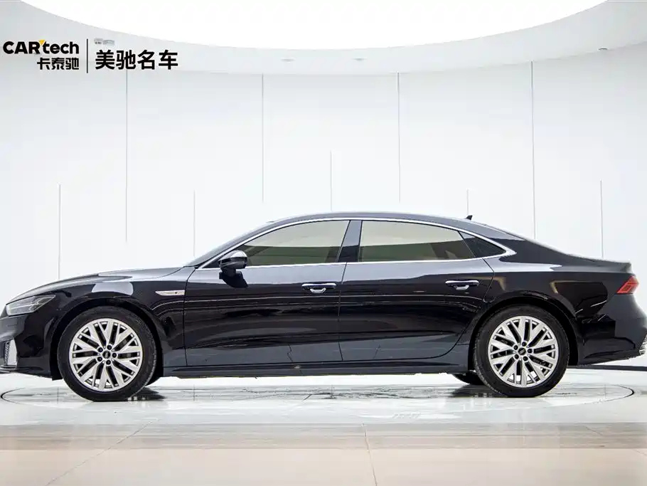 AUDI A7L 2022