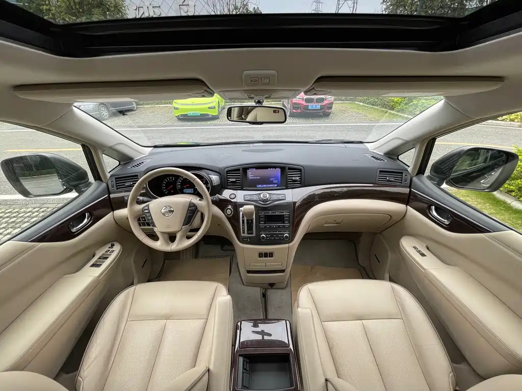 NISSAN QUEST 2014