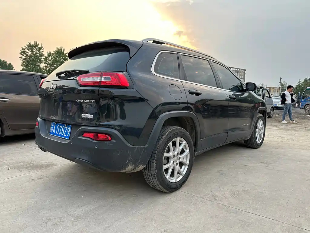JEEP CHEROKEE 2017