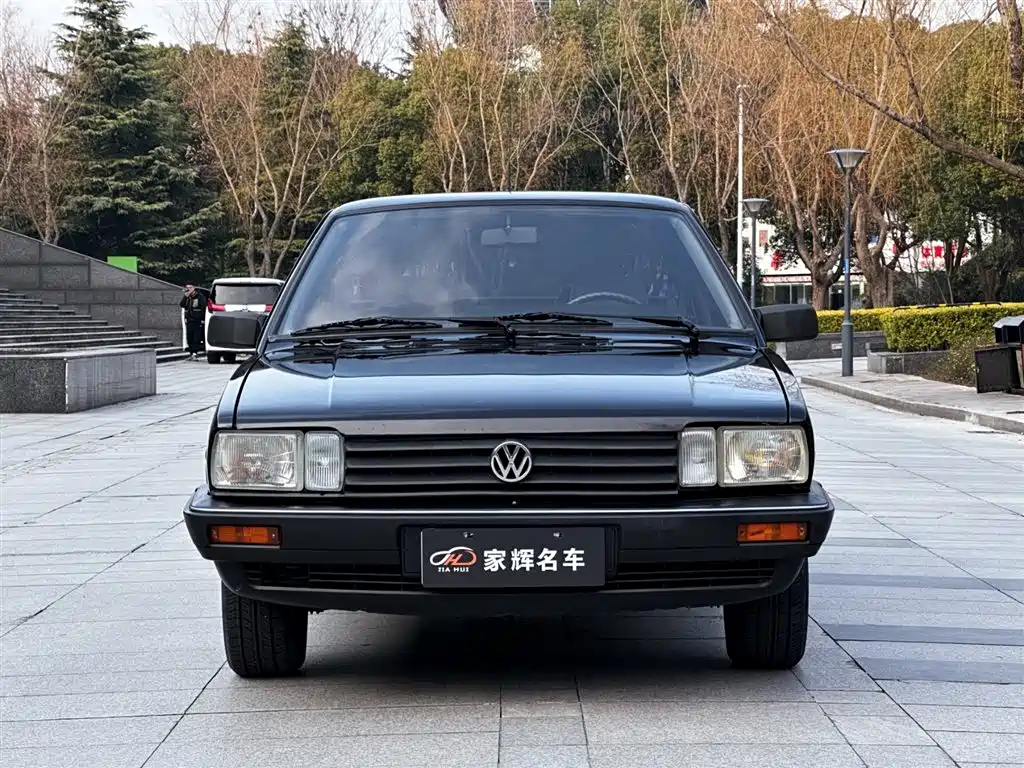 VOLKSWAGEN SANTANA CLASSIC 2010