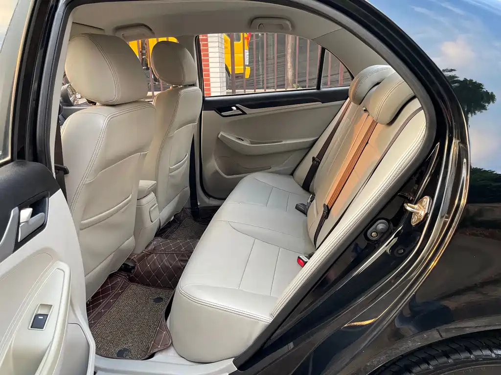 GEELY AUTO VISION 2015